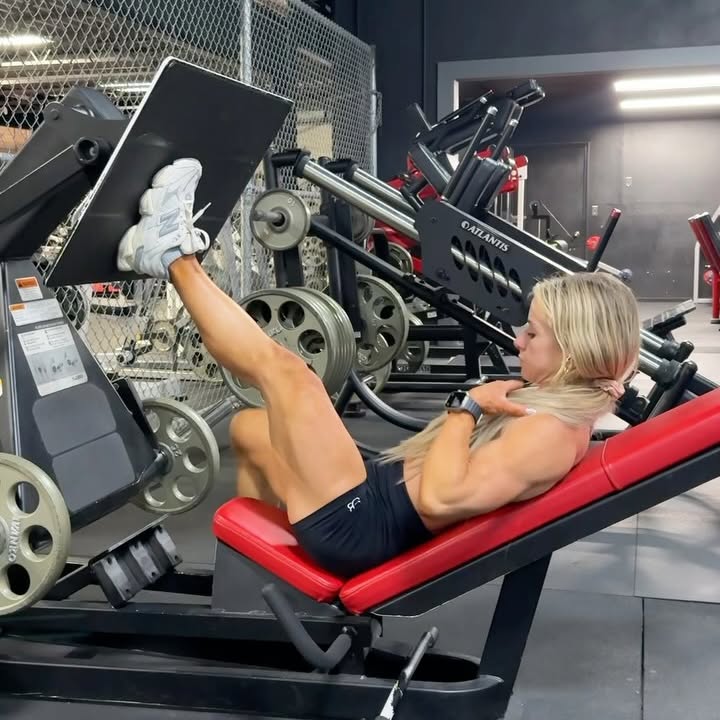 Mastering 5AM Leg Day: Fitness Tips From Zoe Ziegler