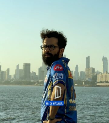 Mumbai Indians Embrace Home Spirit