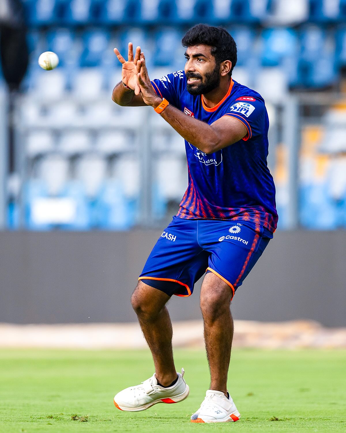Mumbai Indians Ignite Enthusiasm With Bold Social Media Cues