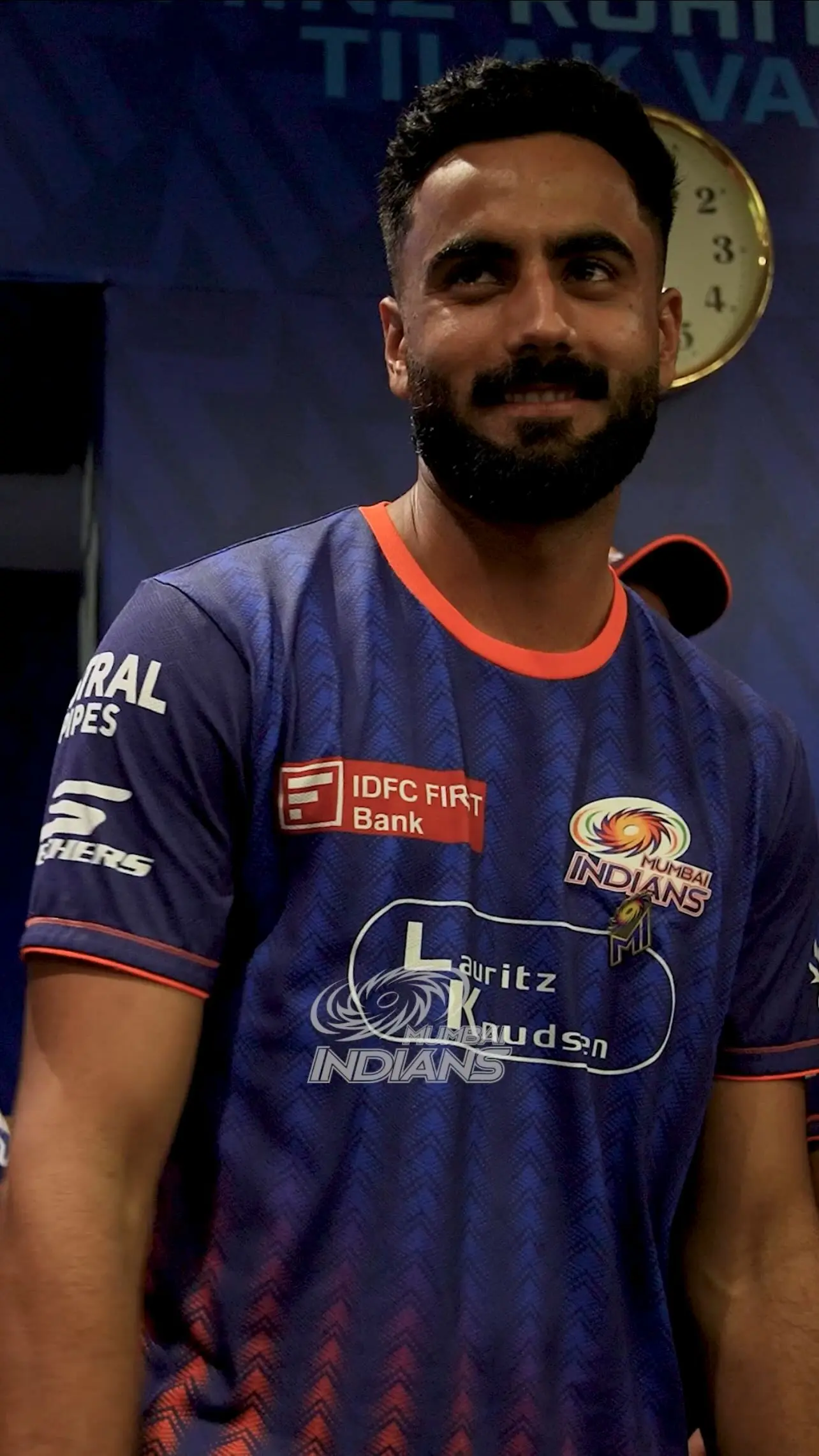 Naman Dhir Earns Dressing Room Best Fielder Award Mumbai Indians' star Naman Dhir excels on field as he clinches the top fielder accolade!!!