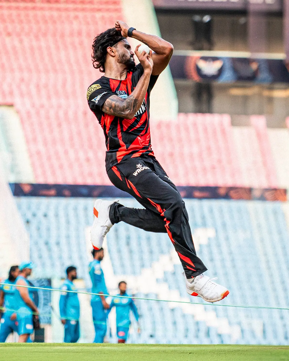 Nitish Kumar Reddy Takes Command In RCB Vs SRH Clash Stellar performance on the field as Nitish Kumar Reddy steers a fierce RCB vs SRH showdown.