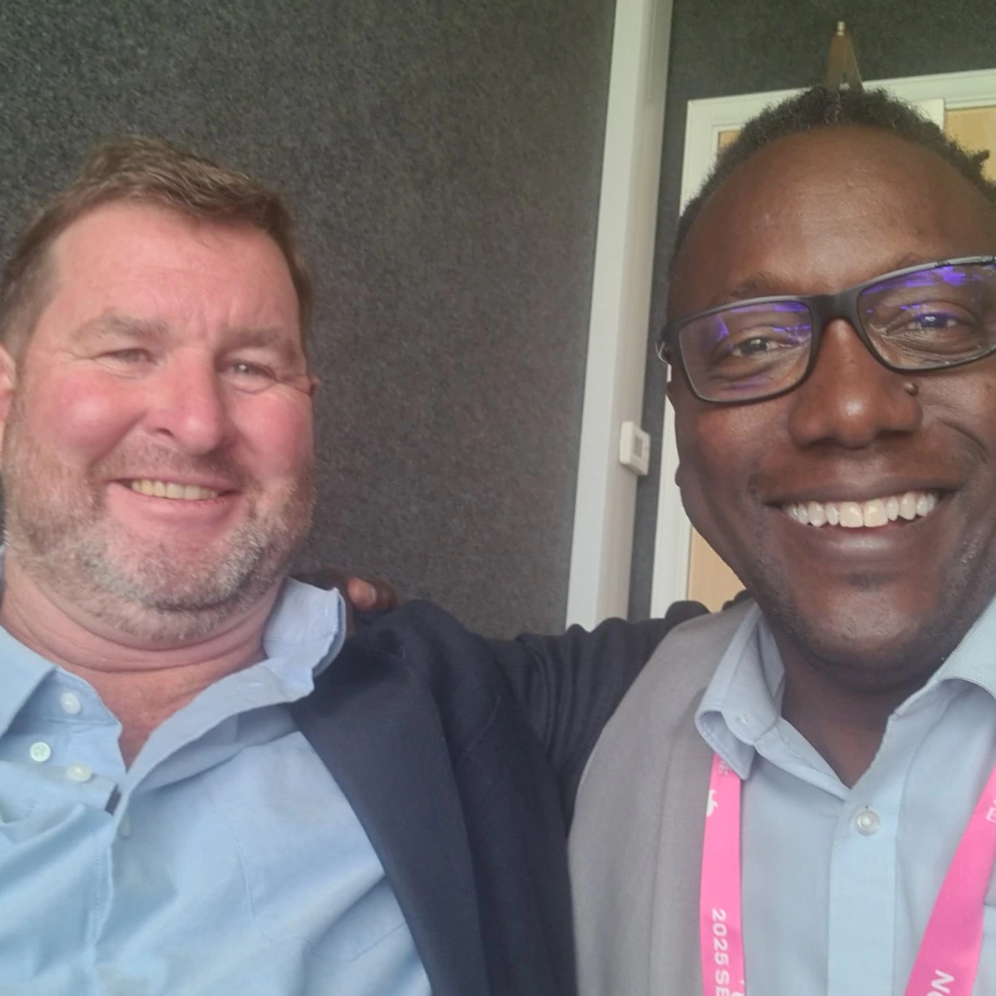 Olonga Reunites With Old Friends After 22 Years Cricketer Henry Olonga meets old mates, reminiscing life’s path and iconic cricket battles.
