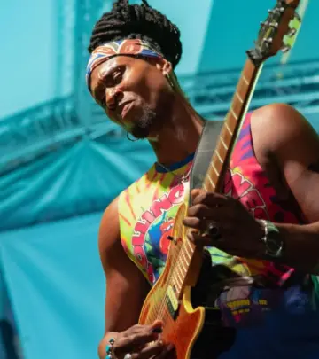 Barbadian singer Omari Banks offers a reflective snapshot, merging music with true charm!