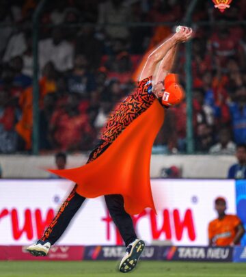 Dynamic performance electrifies cricket fans ahead of the upcoming TATA IPL showdown now.