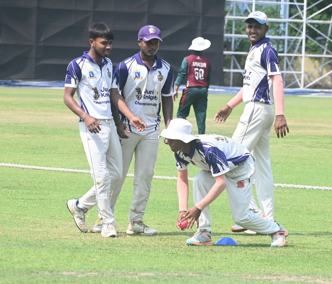 Players Practice With Pink Ball Ahead Of Mayor’s Cup Final