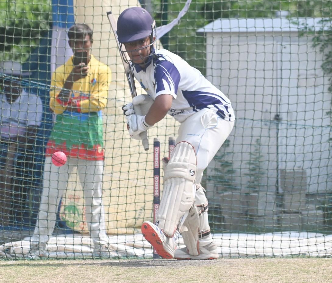 Players Practice With Pink Ball Ahead Of Mayor’s Cup Final