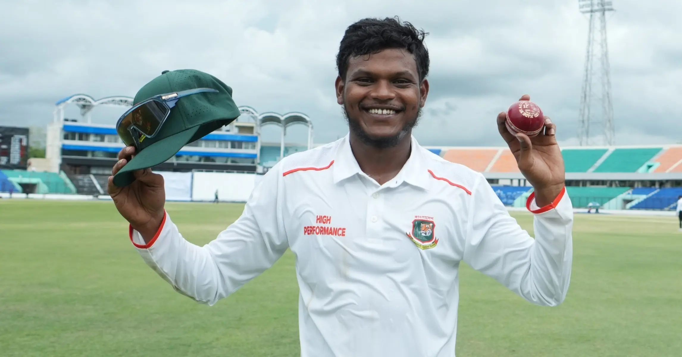 Rakibul Hasan Shines In Chattogram Match Rakibul Hasan: 7/64 in 31.4 overs gives Bangladesh Emerging a 65-run first-innings lead.!!