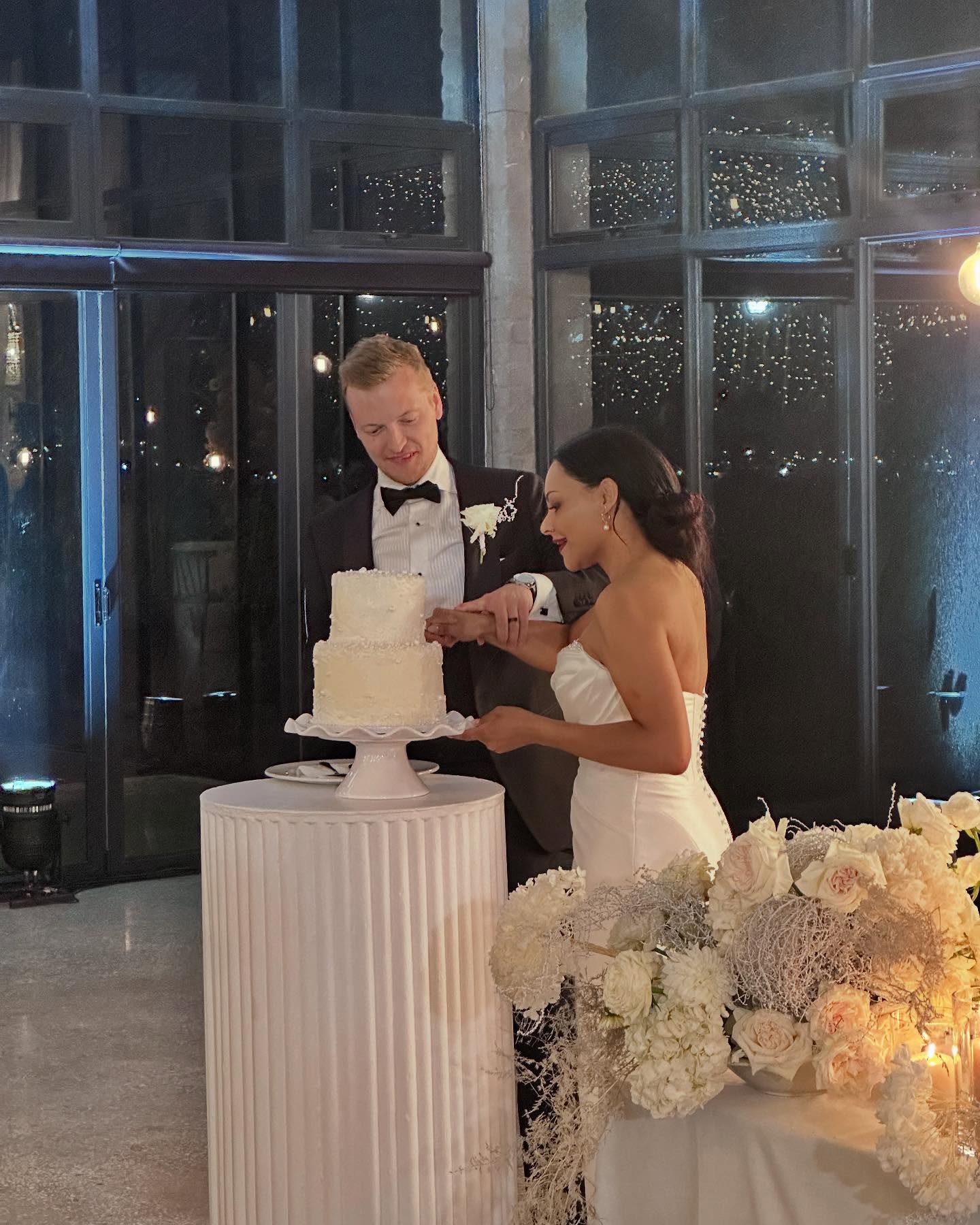 Reeza Hendricks Shines Under Starry Wedding Lights