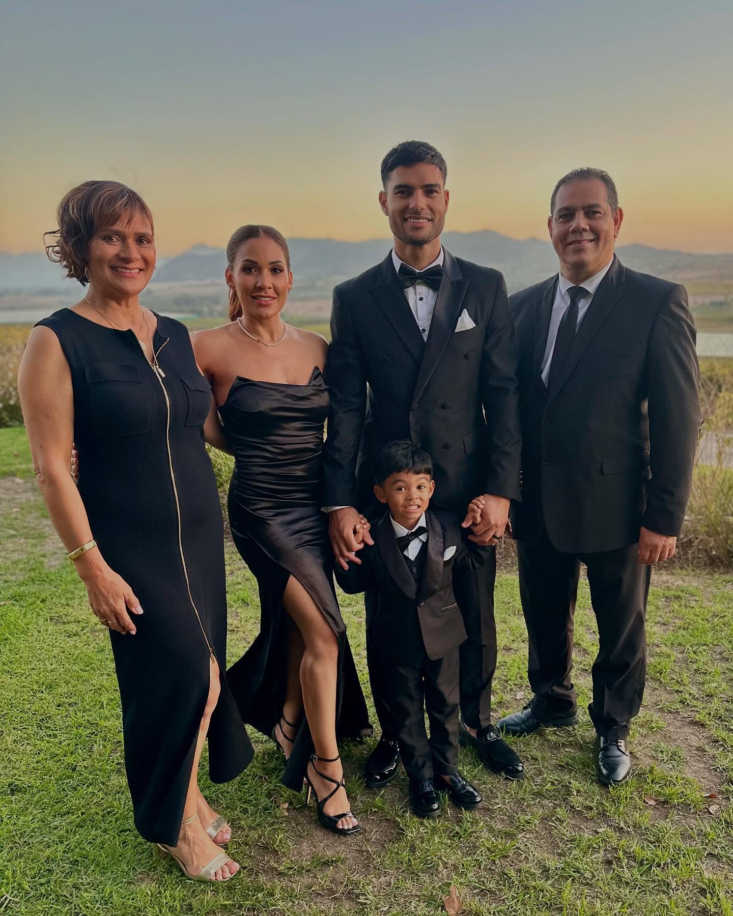 Reeza Hendricks Shines Under Starry Wedding Lights
