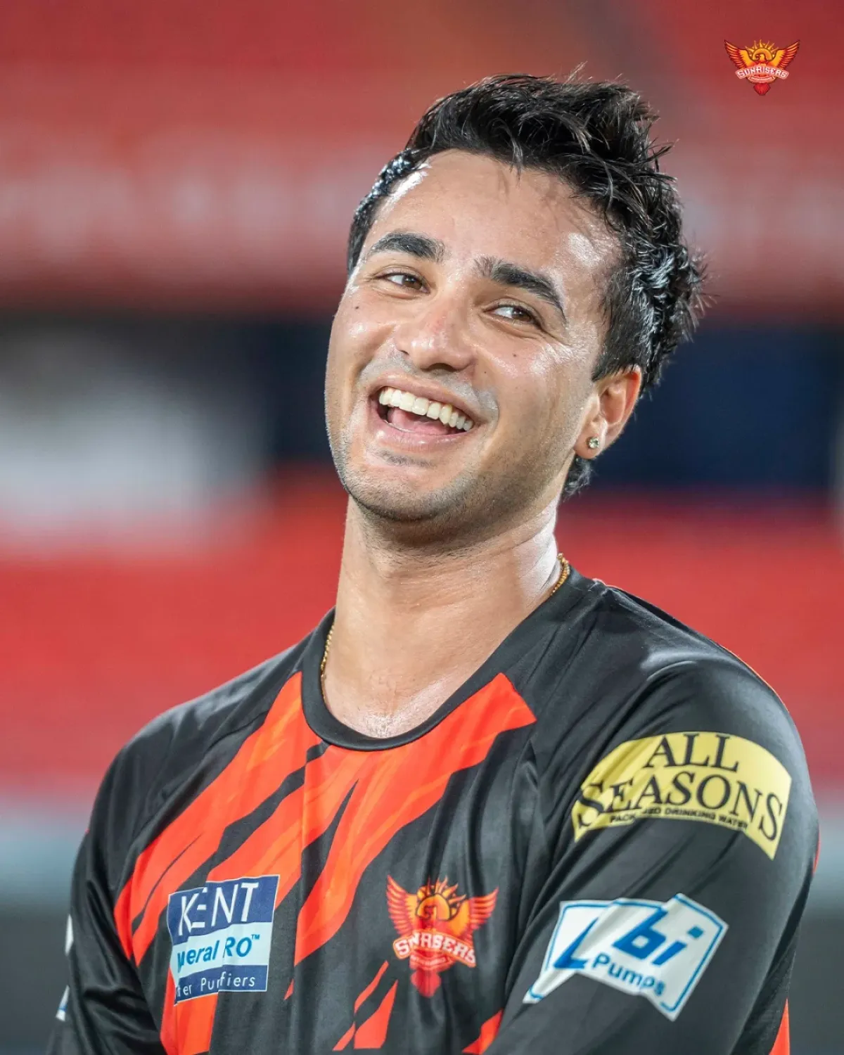 Risers Ignite Spirit In Intense Training Session Sunrisers Hyderabad’s Abhishek Sharma beams after fiery training, fueling IPL drive to win.