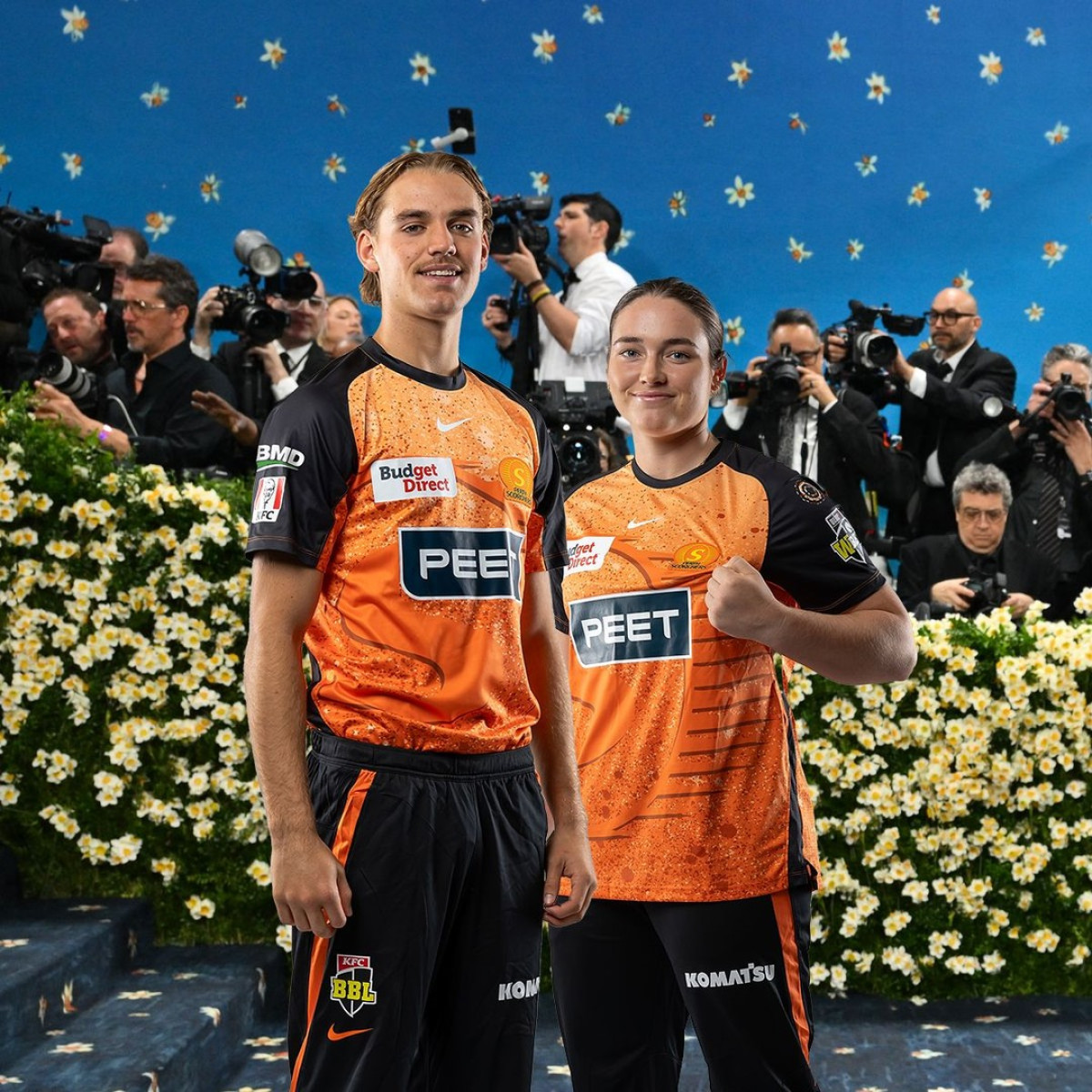 Scorchers Met Pic: Suited Up In Style Fresh off the gram, Perth Scorchers impress with a slick suit in a snap of elegance : Fab
