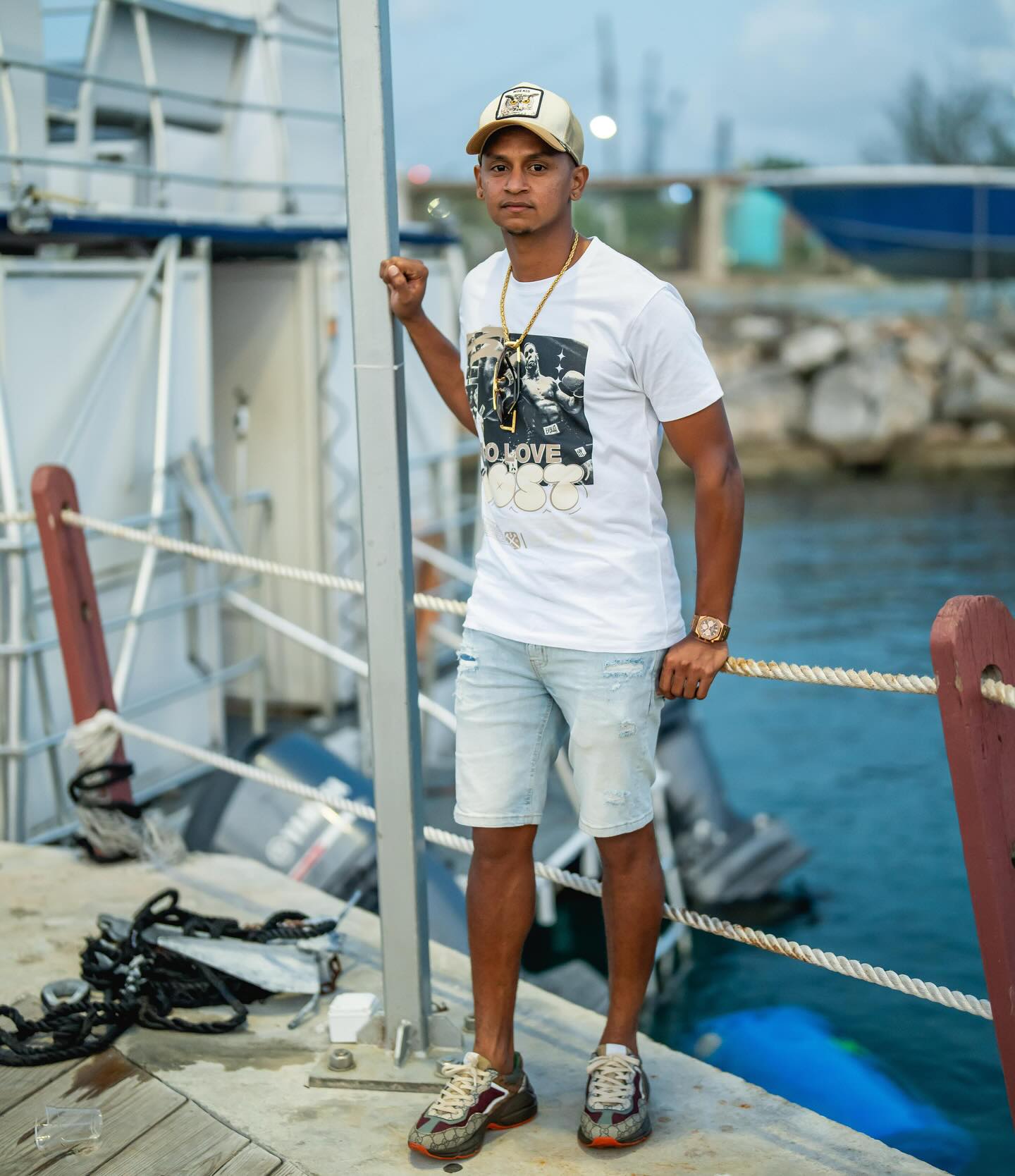 Cricket star Shane Dowrich proves that seizing every moment is the key to genuine living!!