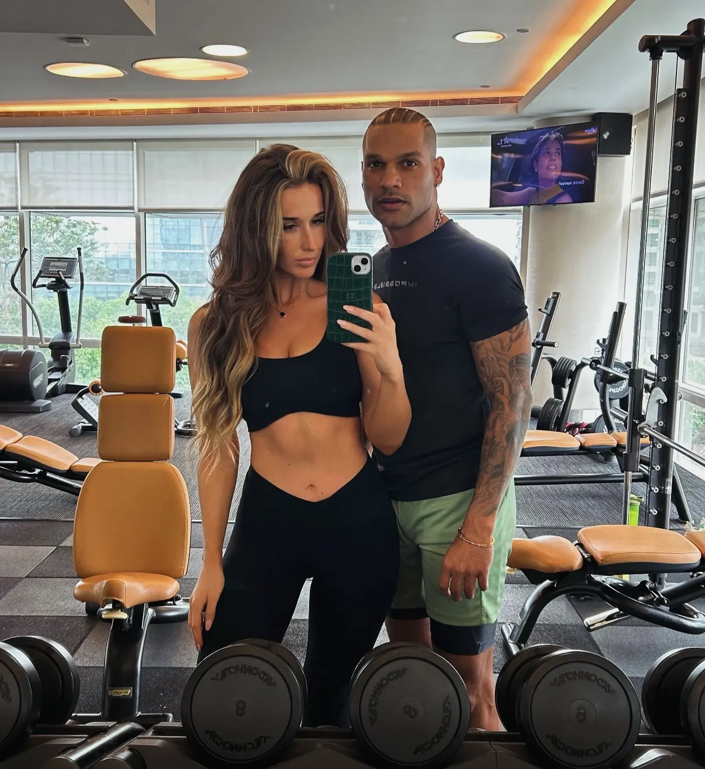 Shikhar Dhawan Flaunts Prime Gym Form Shikhar Dhawan displays unmatched fitness, powering through a tough gym session with style!