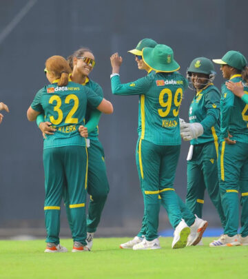 Sinalo Jafta Expresses Gratitude With Sri Lankan Salute