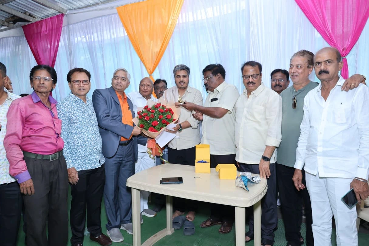 Solapur Cricket Association Honors MCA Officials