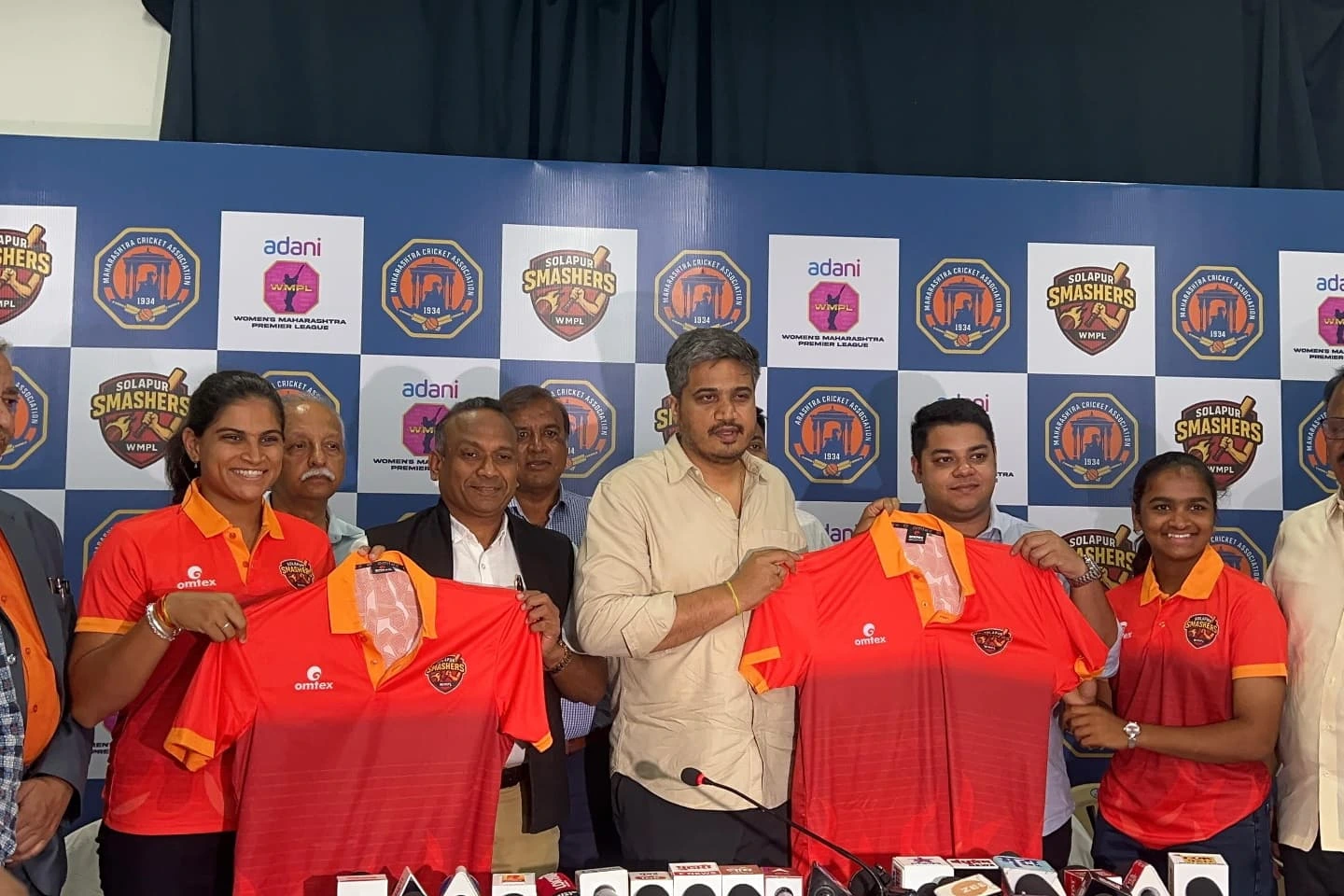 Solapur Smashers Unveil Official WMPL Jersey