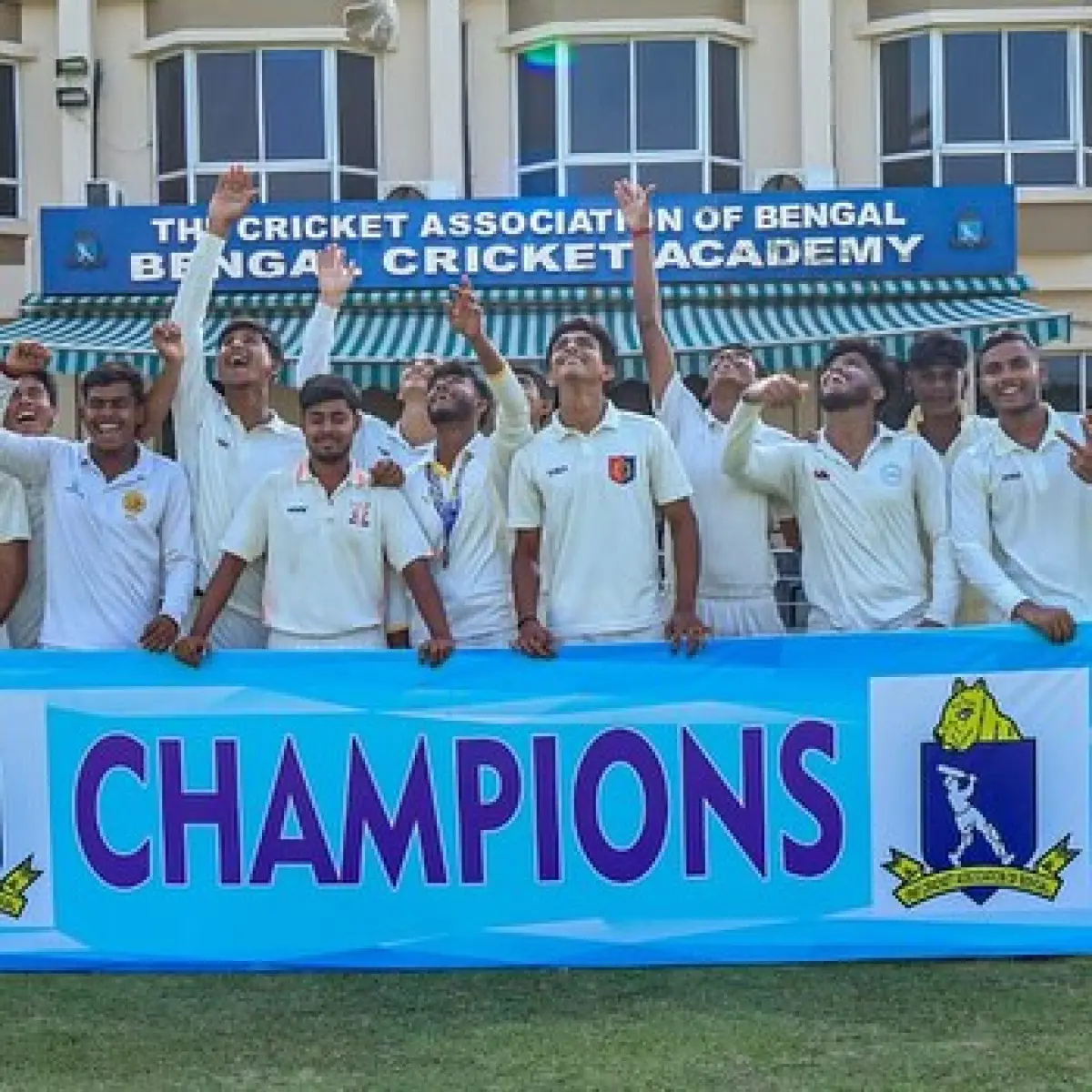 South 24-PGS DSA Crowned U-18 Champions Brilliant all-round display with standout bowling and decisive batting drives their win.!!