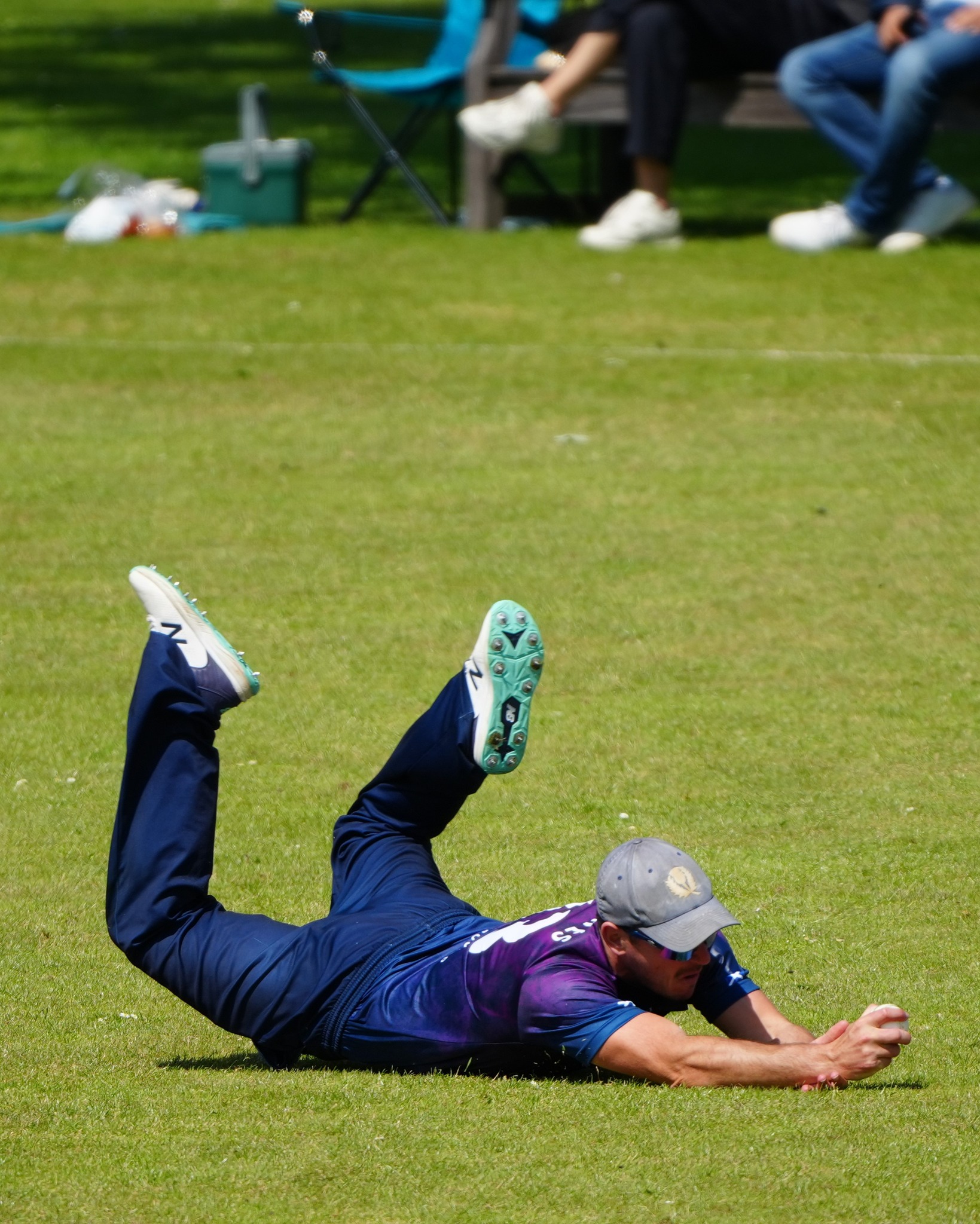 Spectacular Catch By Chris Greaves