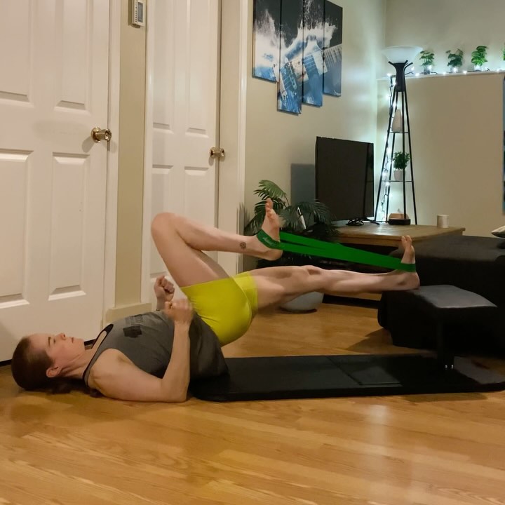 Strengthen Your Hips With 10 Targeted Exercises