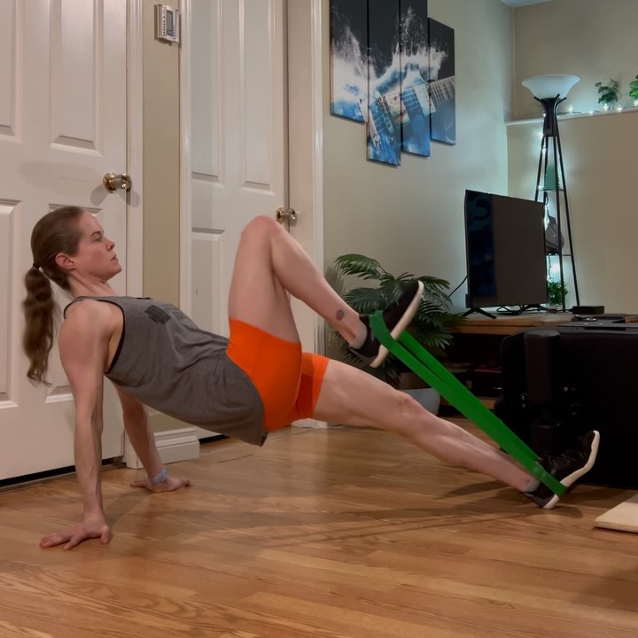 Strengthen Your Hips With 10 Targeted Exercises