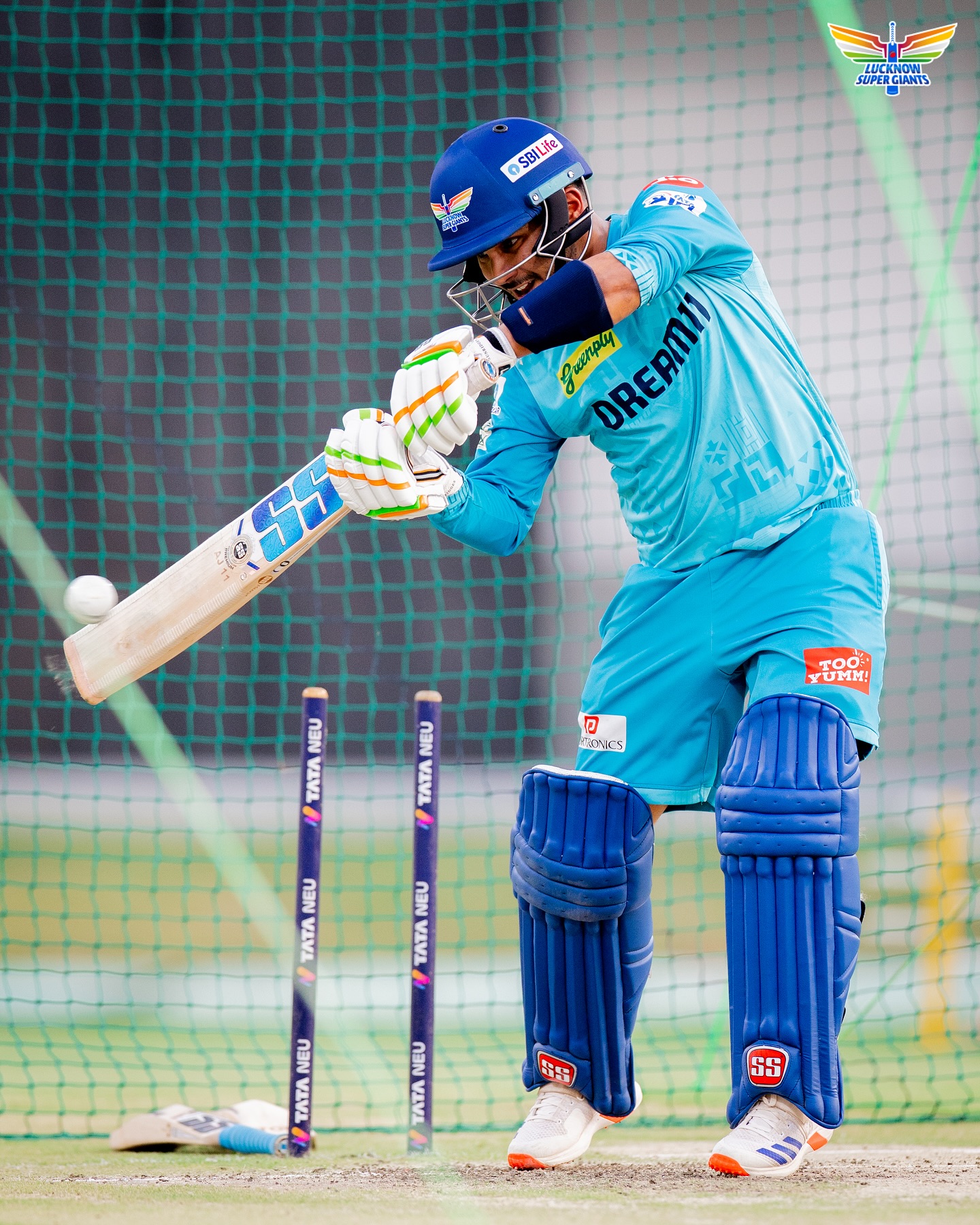 Super Giants In The Zone