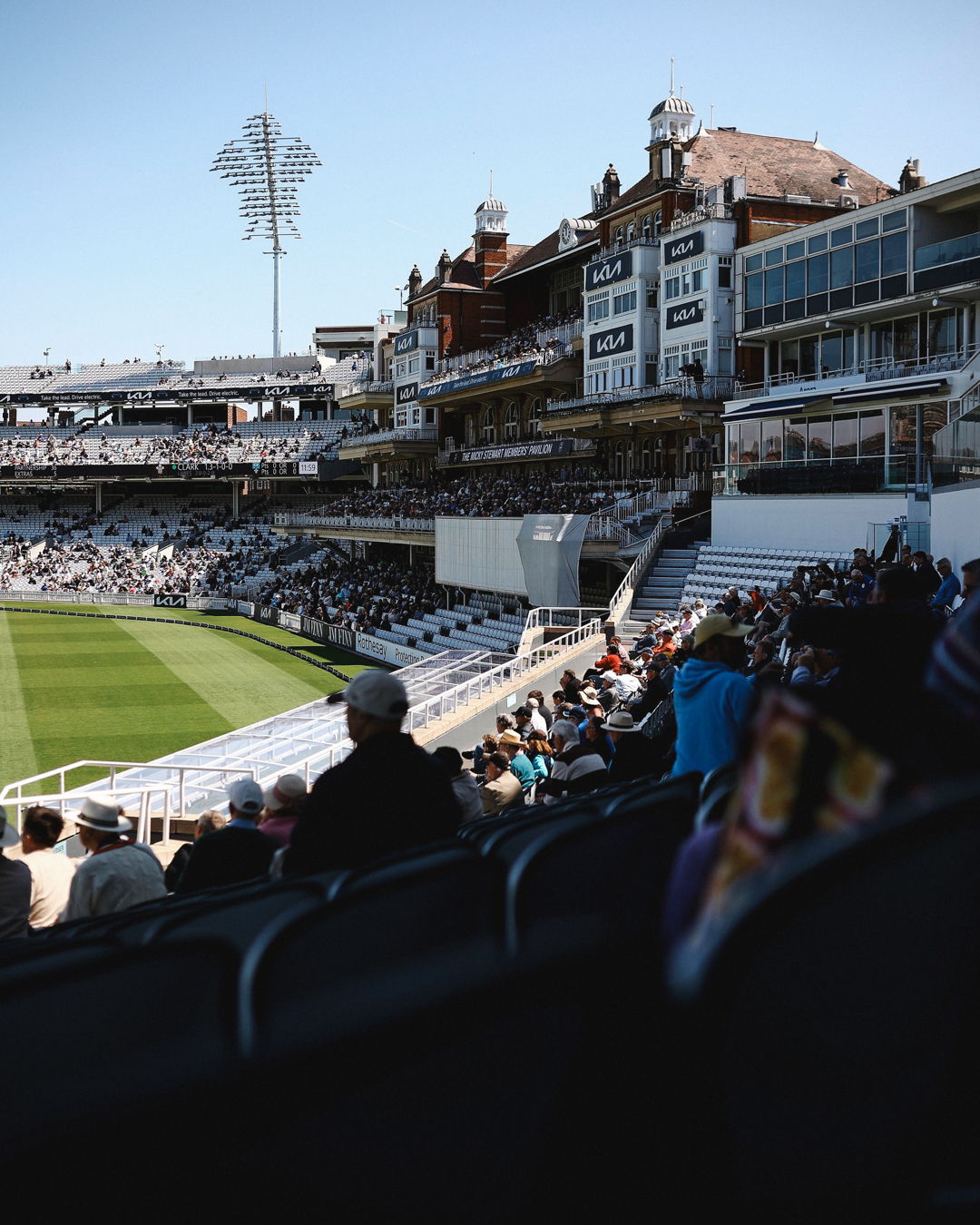 Surrey Rally Support Ignites Strong Start at Kia Oval