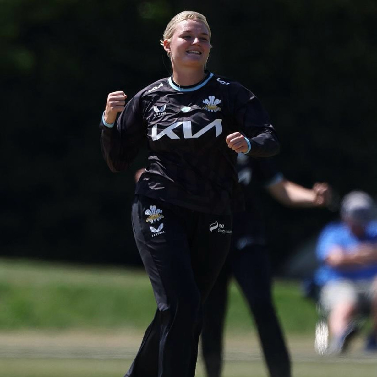 Surrey Set To Chase After Restricting The Blaze After a disciplined bowling performance, Surrey's batsmen are primed to continue the fight.