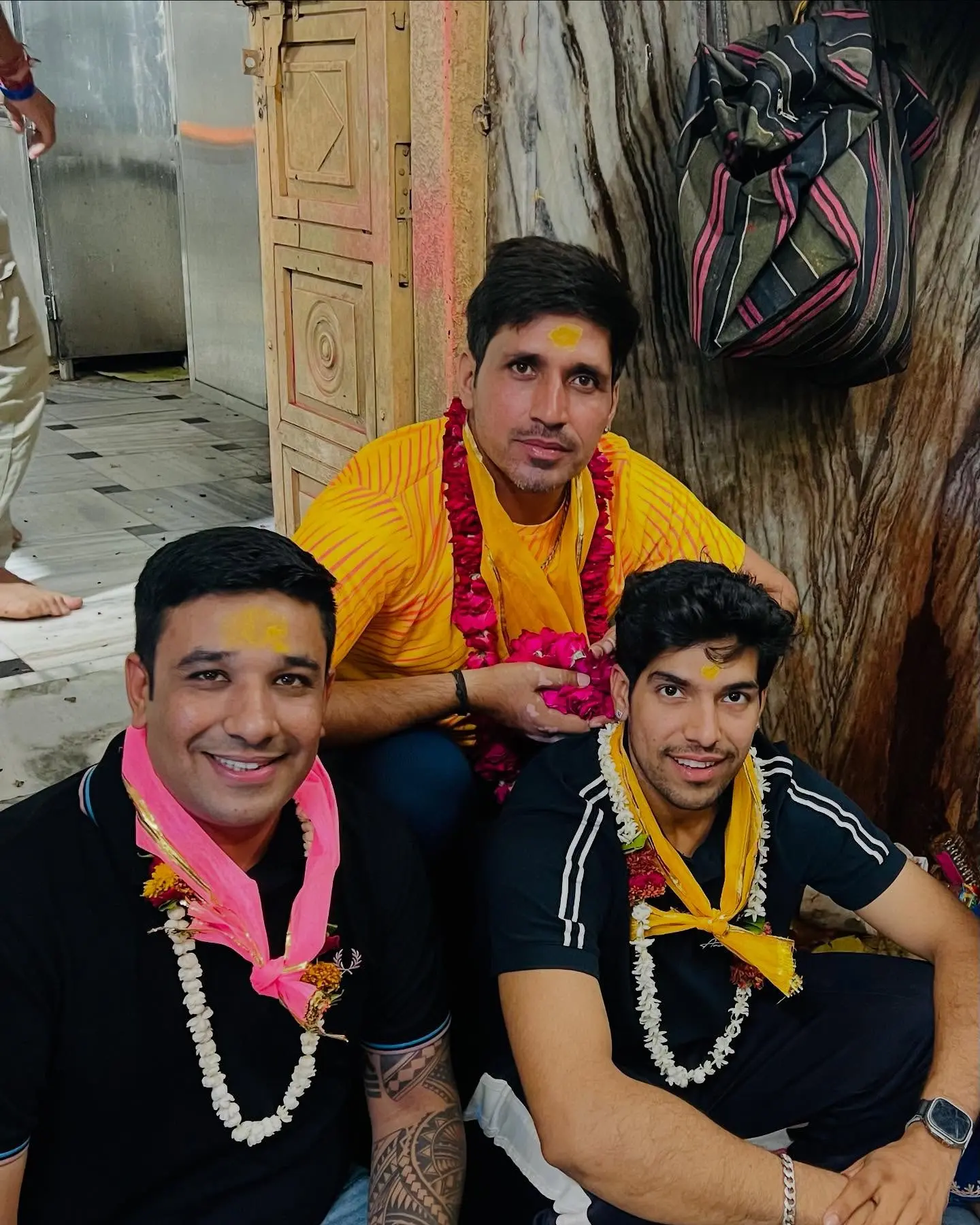 Swastik Visits Banke Bihar Temple In Vrindhavandham Celebrity Swastik embraces brother love and spirituality in a serene Vrindhavandham visit.
