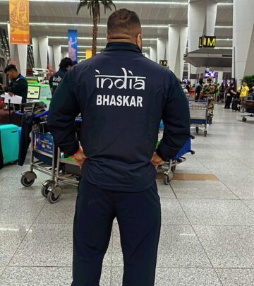 Patriotic powerlifting and raw determination: Mukesh Gahlot inspires with unmatched vigor.