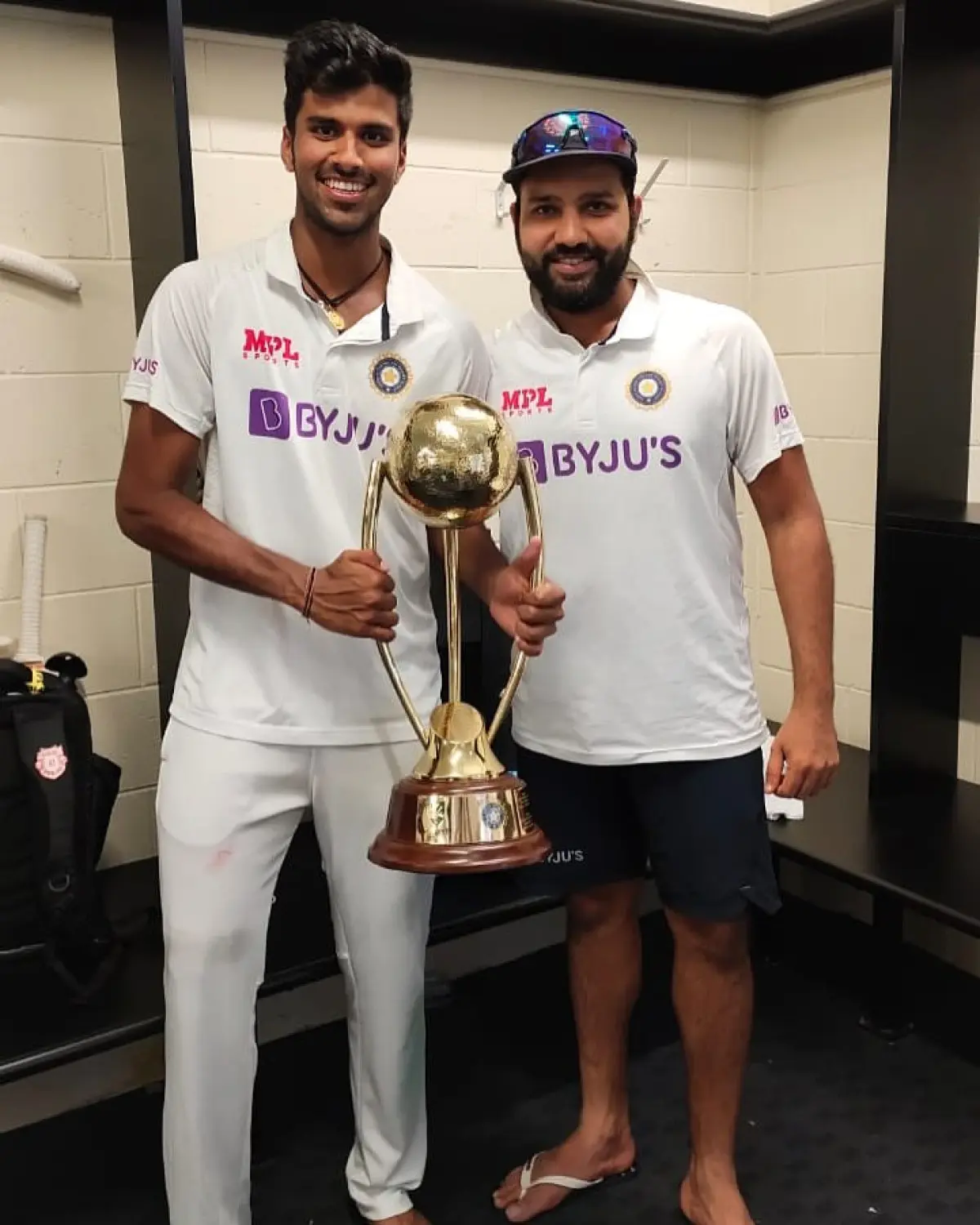 Washington Sundar Honors Rohit Sharma With Tribute A warm tribute from cricketer Washington Sundar to his dear colleague Rohit Sharma. Now!!!