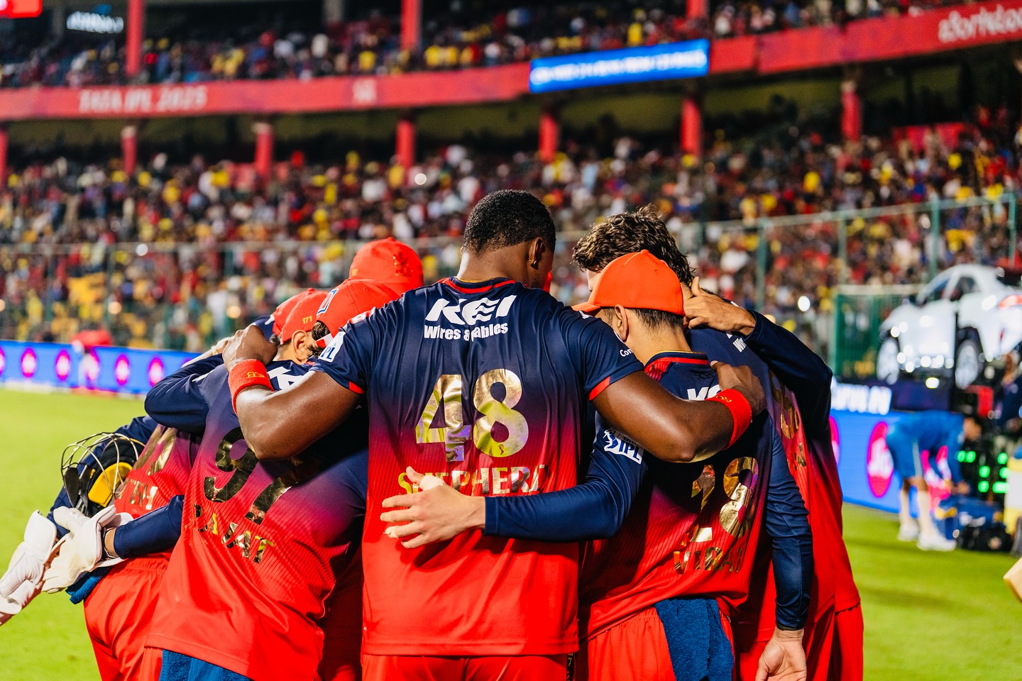 Yash Dayal Unites RCB Family With Collective Effort