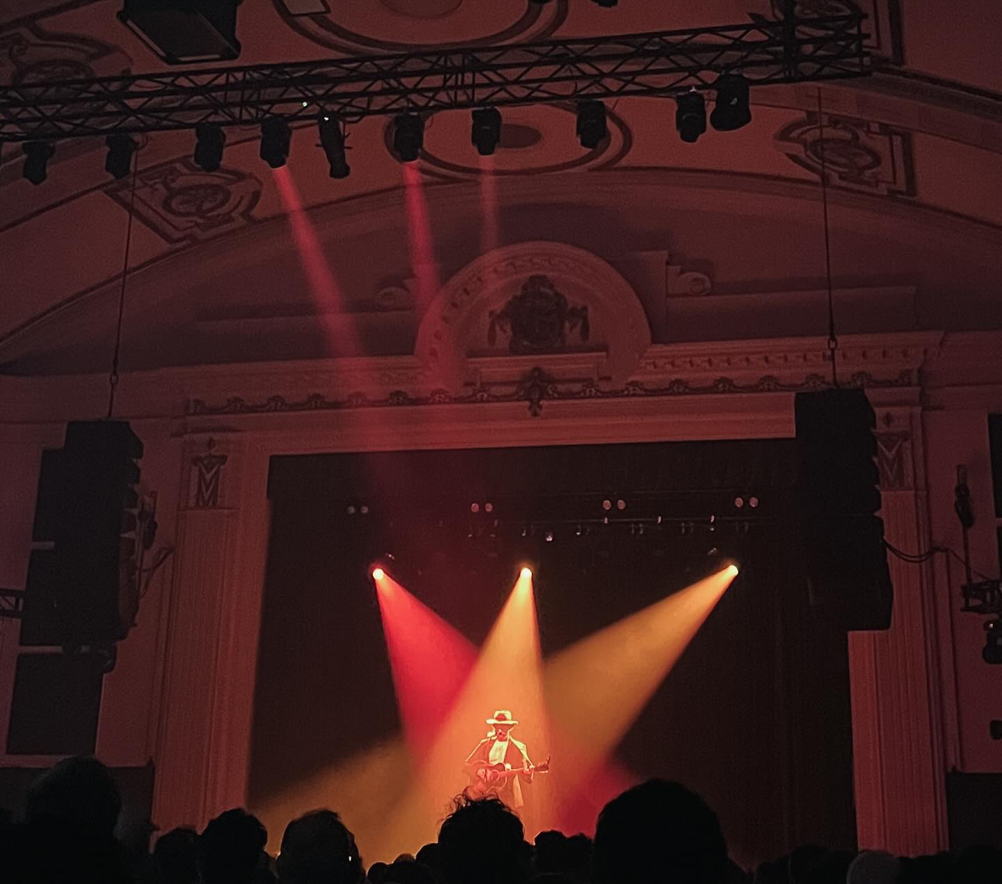 Annabel Sutherland’s Half Time Mix Sparks Social Buzz