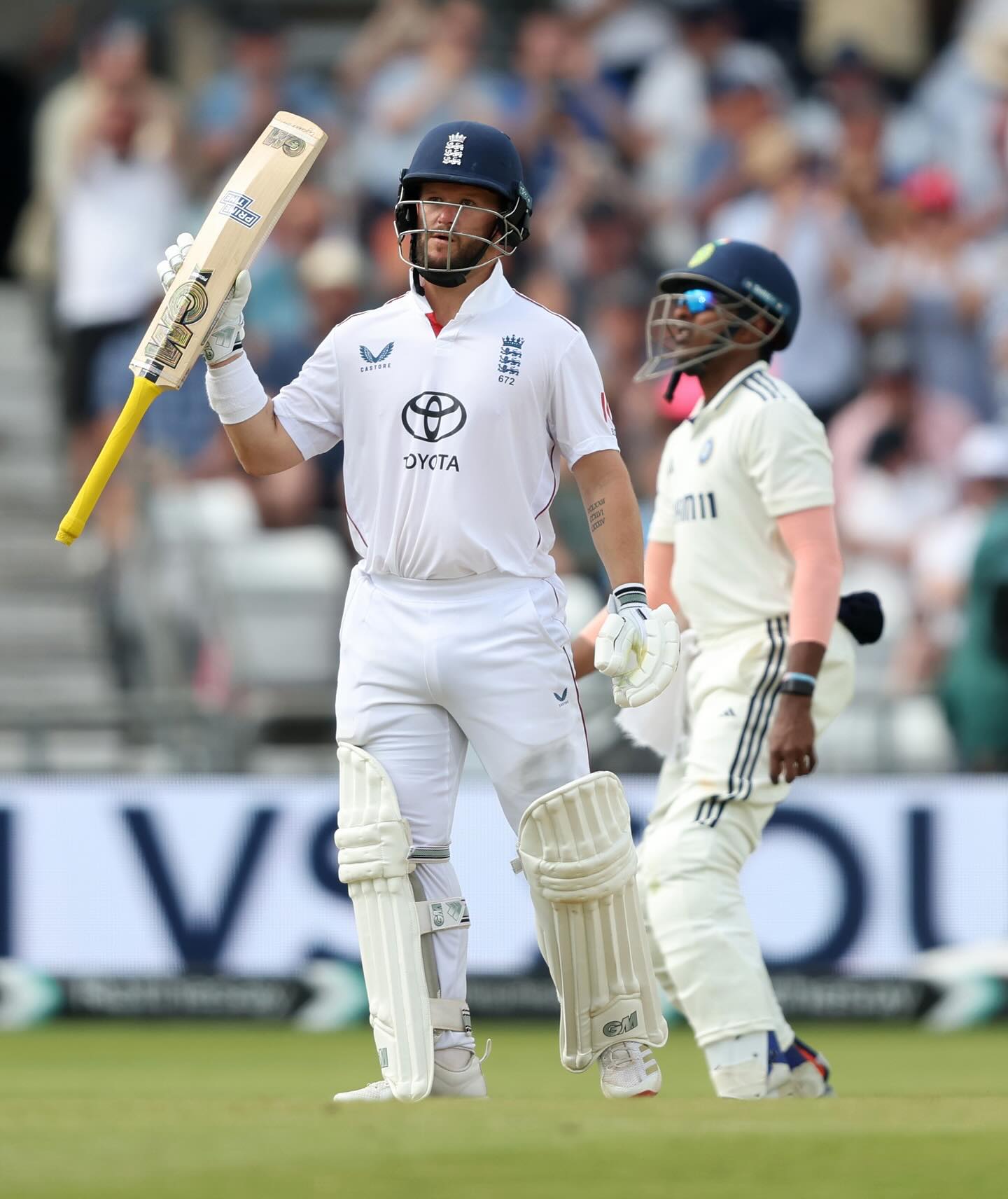 Ben Duckett Shines In Incredible Test