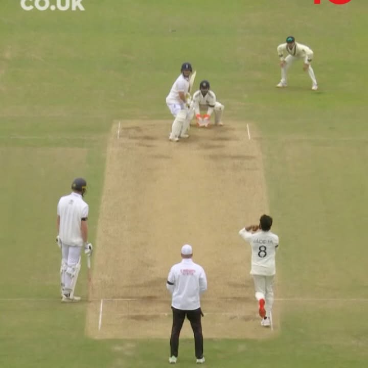 Ben Duckett's Impressive Hundred Ignites England Run Chase