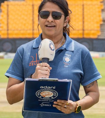 Exciting build-up as Bhopal Wolves win toss and choose to ball, igniting match drama live!