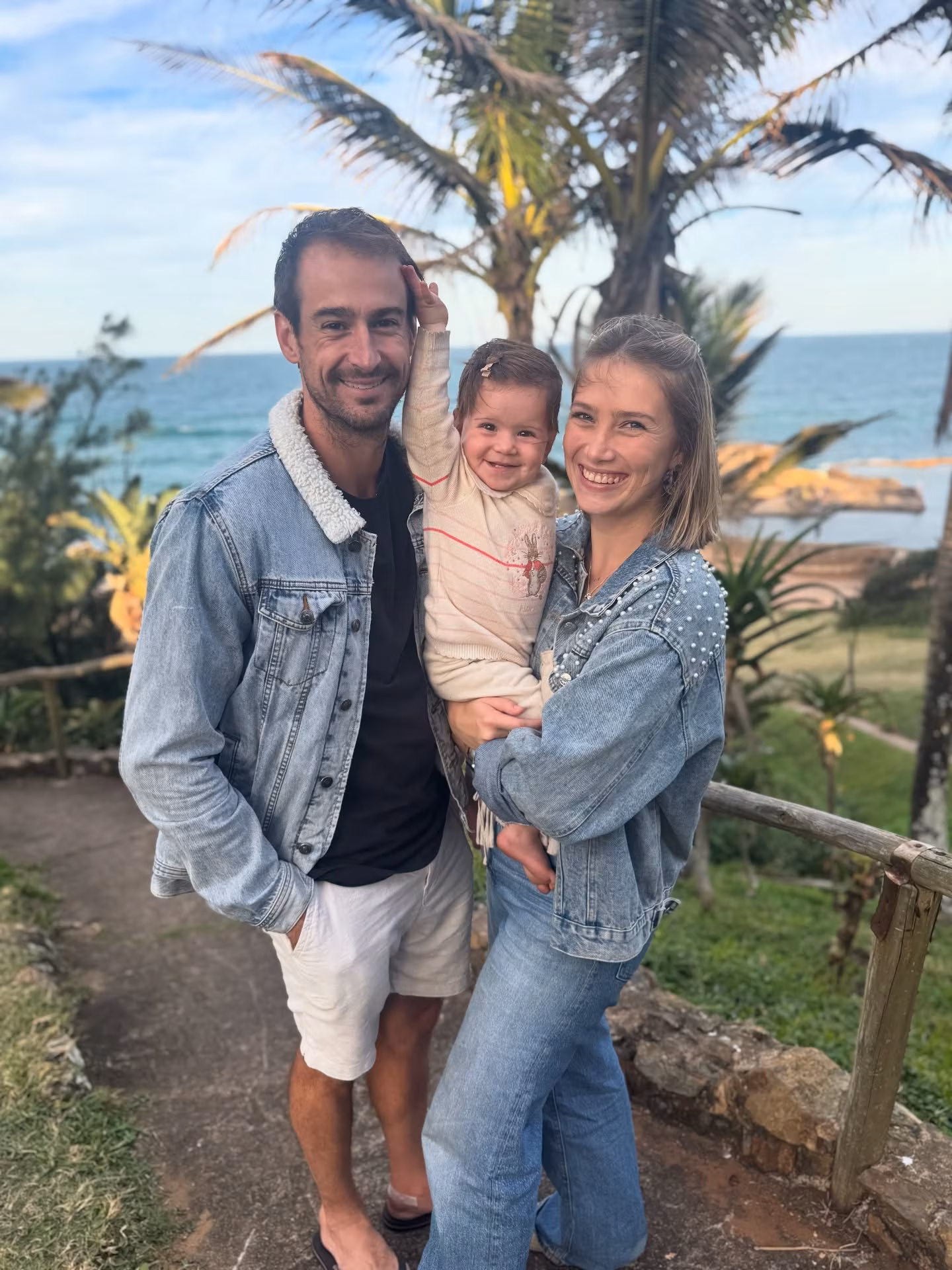 Daryn Dupavillon Celebrates Father’s Day In Style South African cricketer Daryn Dupavillon marks Father’s Day with touching family moments.!!