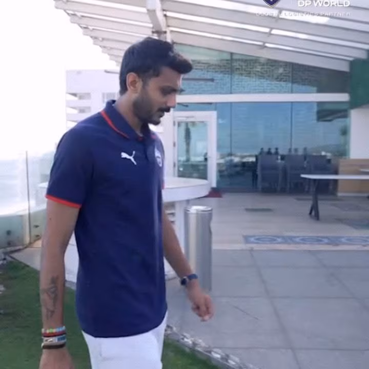 Delhi Capitals Celebrates Fan Support