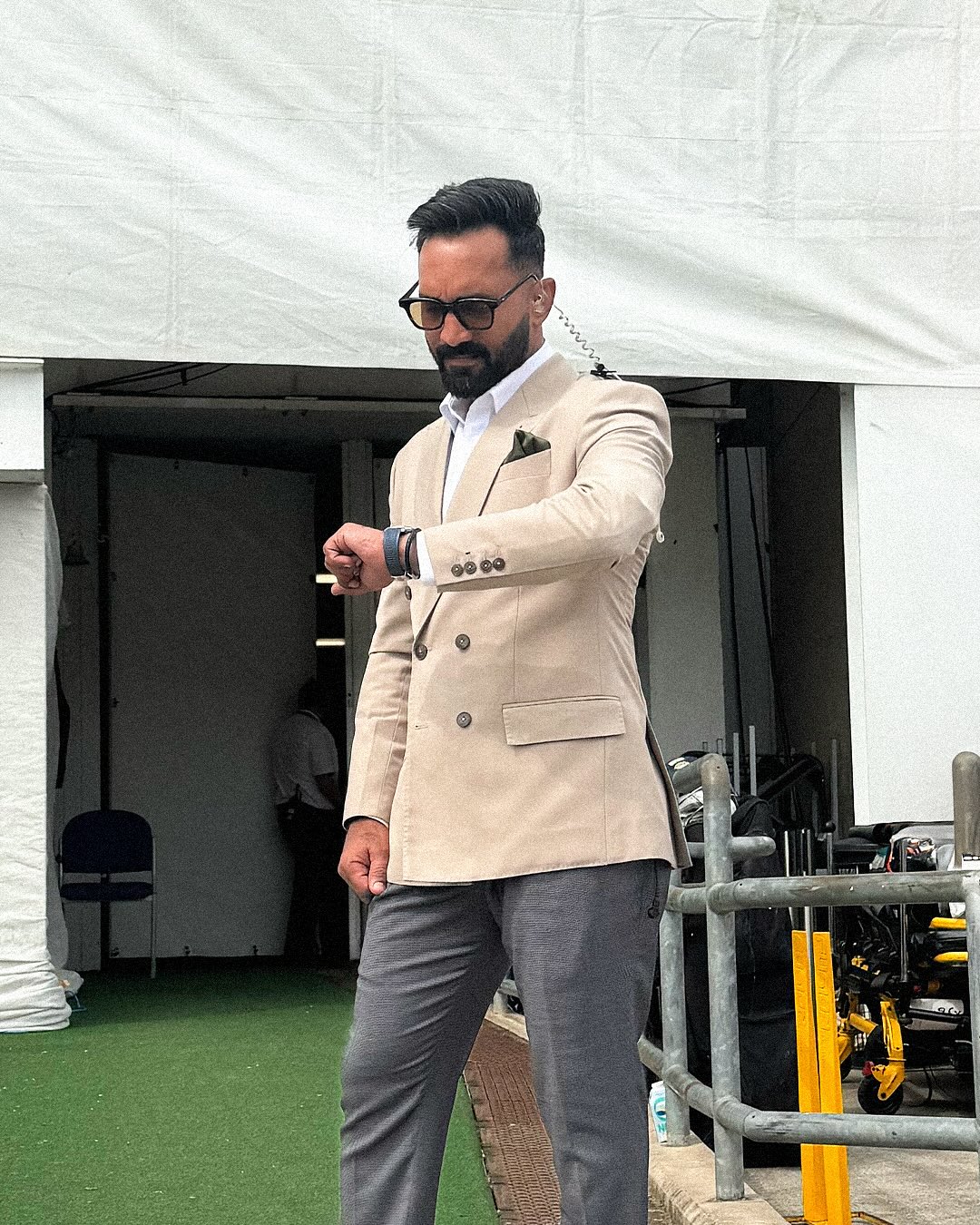 Dinesh Karthik’s Commentary Closet Unveiled