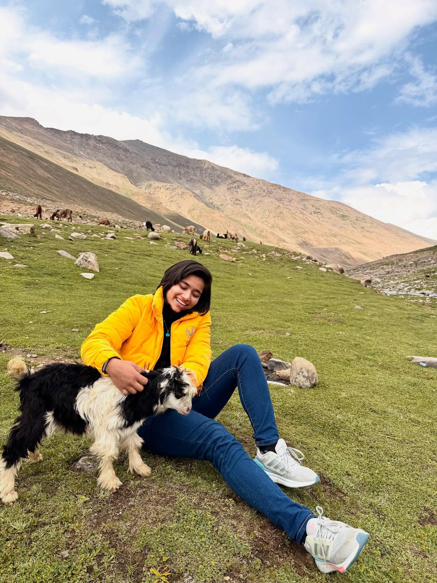 Fatima Sana Embraces Nature’s Beauty Fatima Sana captivates fans with a vivid display of nature's allure on Insta Beyond Stars