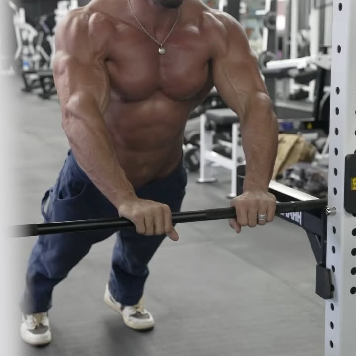 Frank Garrott Coelho Shares Essential Bicep Tip
