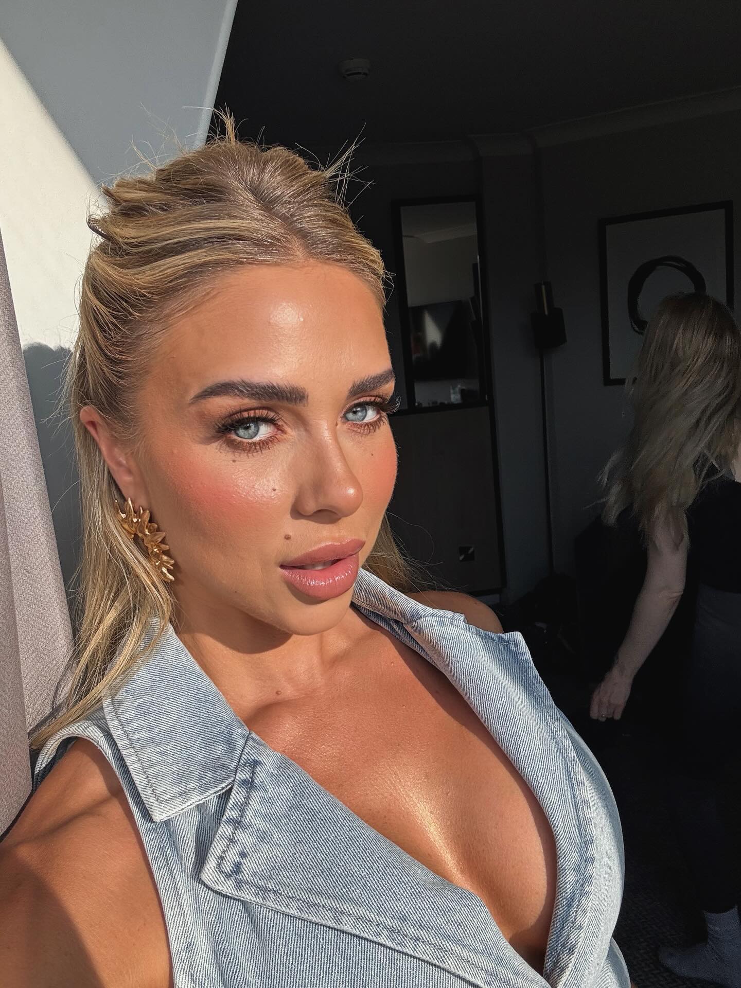 Fun Night Unites Gabby Dawn Allen At Love Island