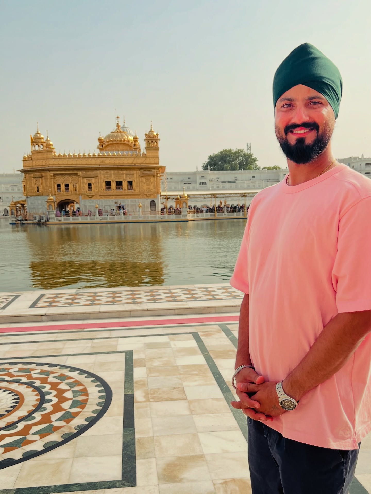 Jatinder Singh Embraces Spiritual Beat At Golden Temple