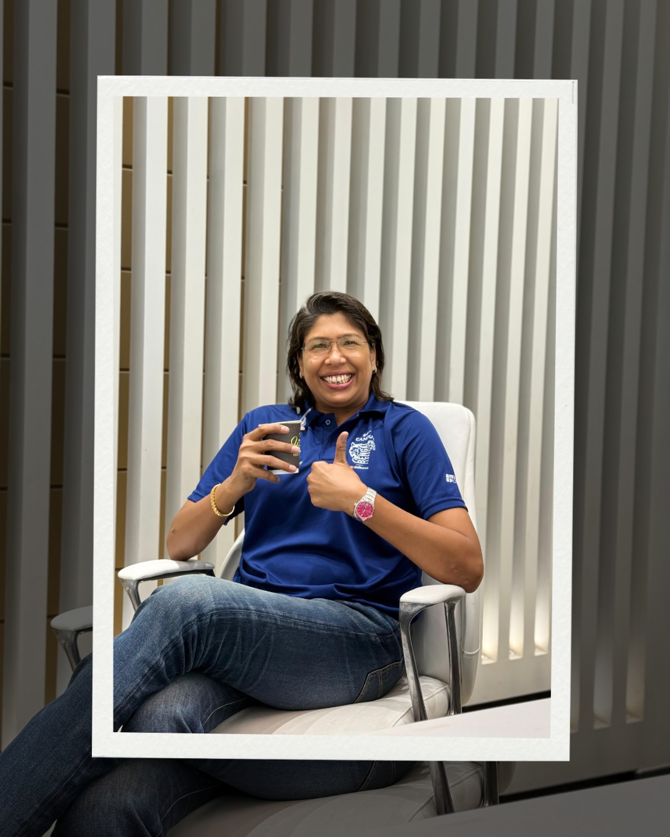 Jhulan Goswami Enjoys Coffee at Bengal Pro T20 Renowned cricketer Jhulan Goswami relishes coffee at Bengal Pro T20, exuding joyful energy.