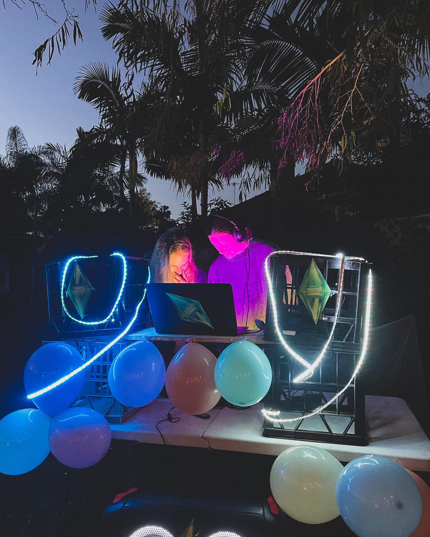 Lauren Cheatle Displays Eclectic Vibes In Latest Post