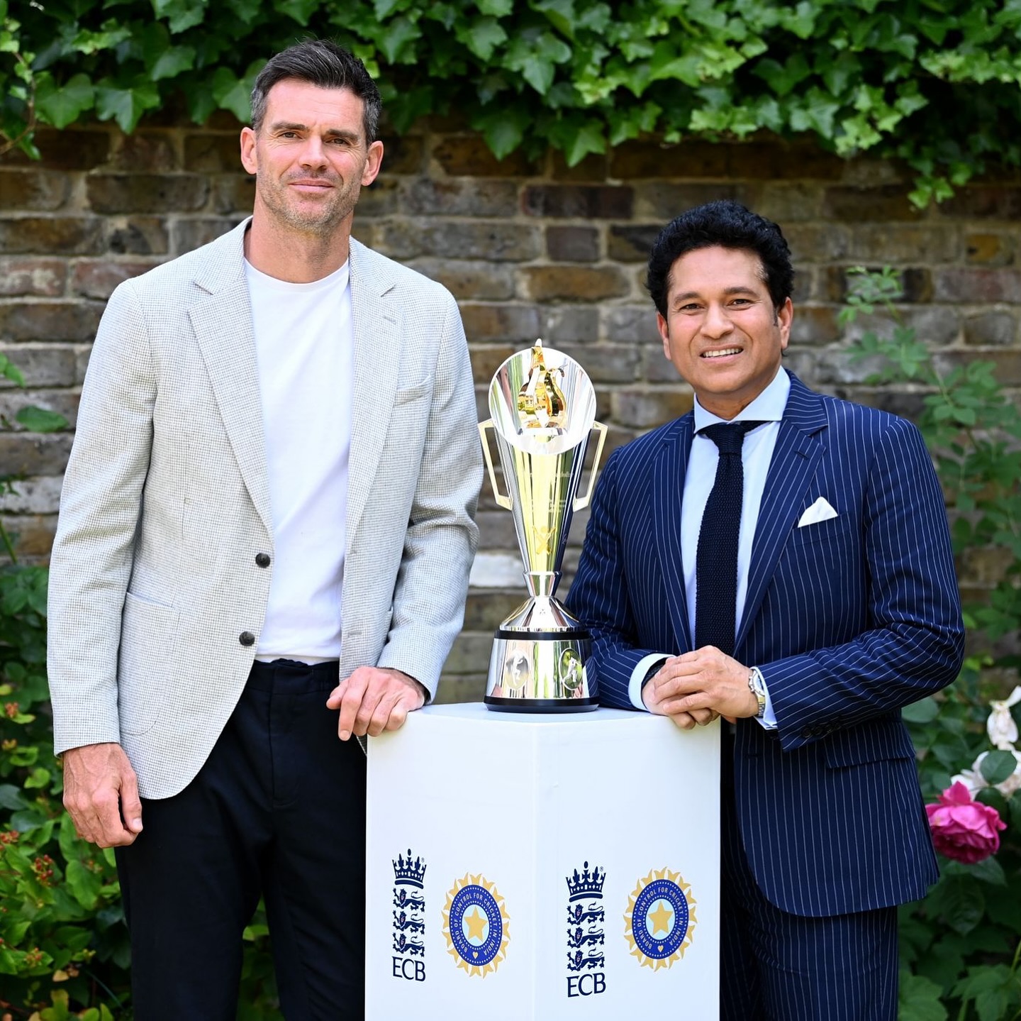 Legends Unite: Anderson-Tendulkar Trophy Inauguration Sachin Tendulkar and James Anderson shine together as they honor cricket’s timeless legacy.
