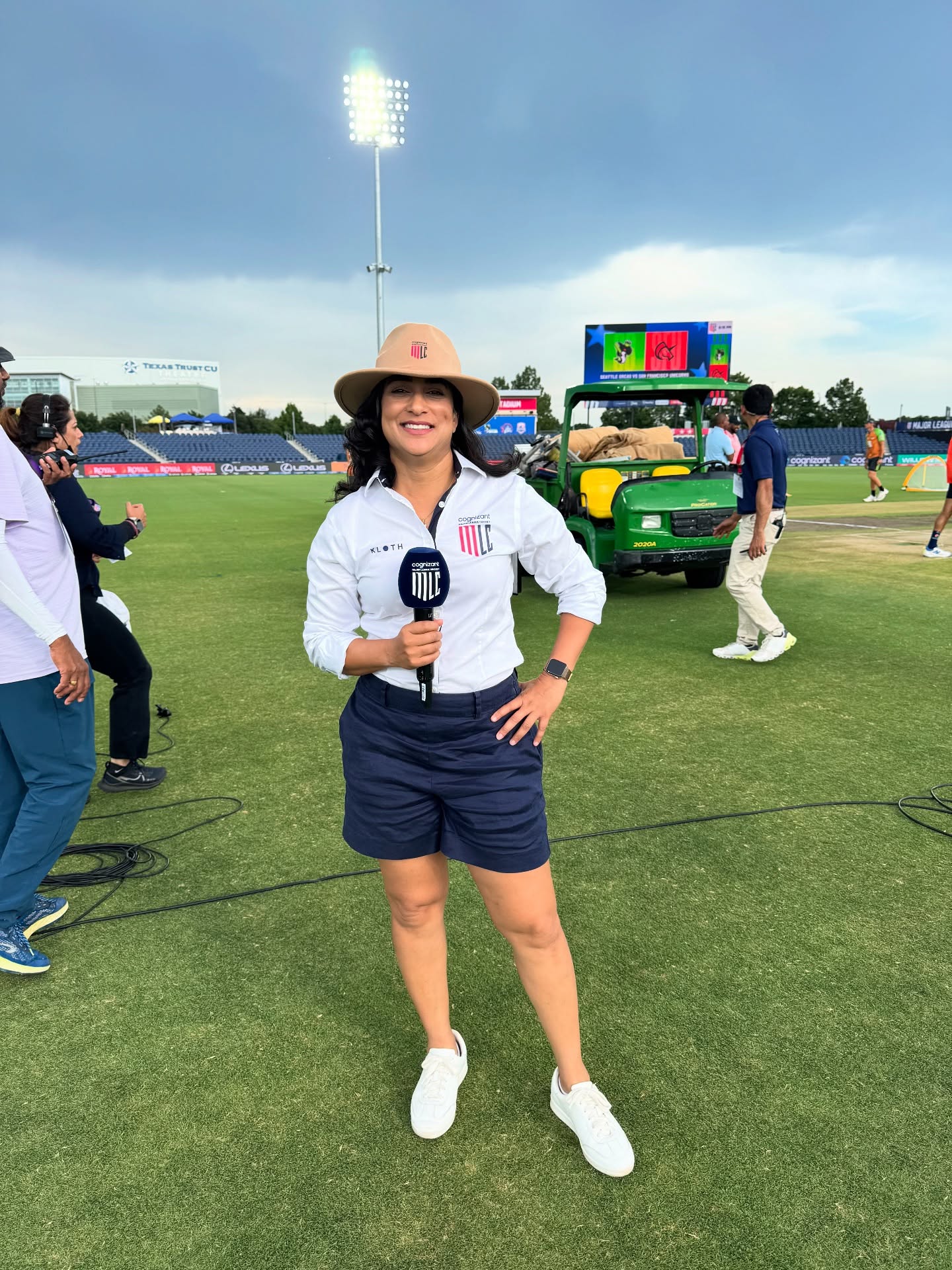 Cricket star Lisa Sthalekar dazzles in Texas with sunsets and a true love for US cricket!!