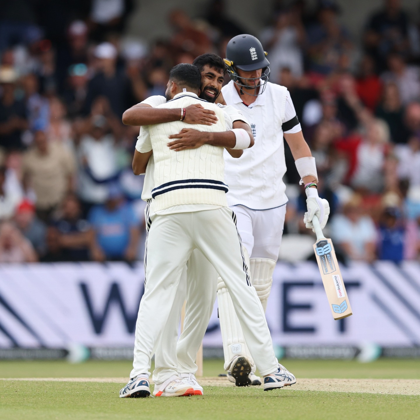 Magic Man Lifts Team India in ENG Clash