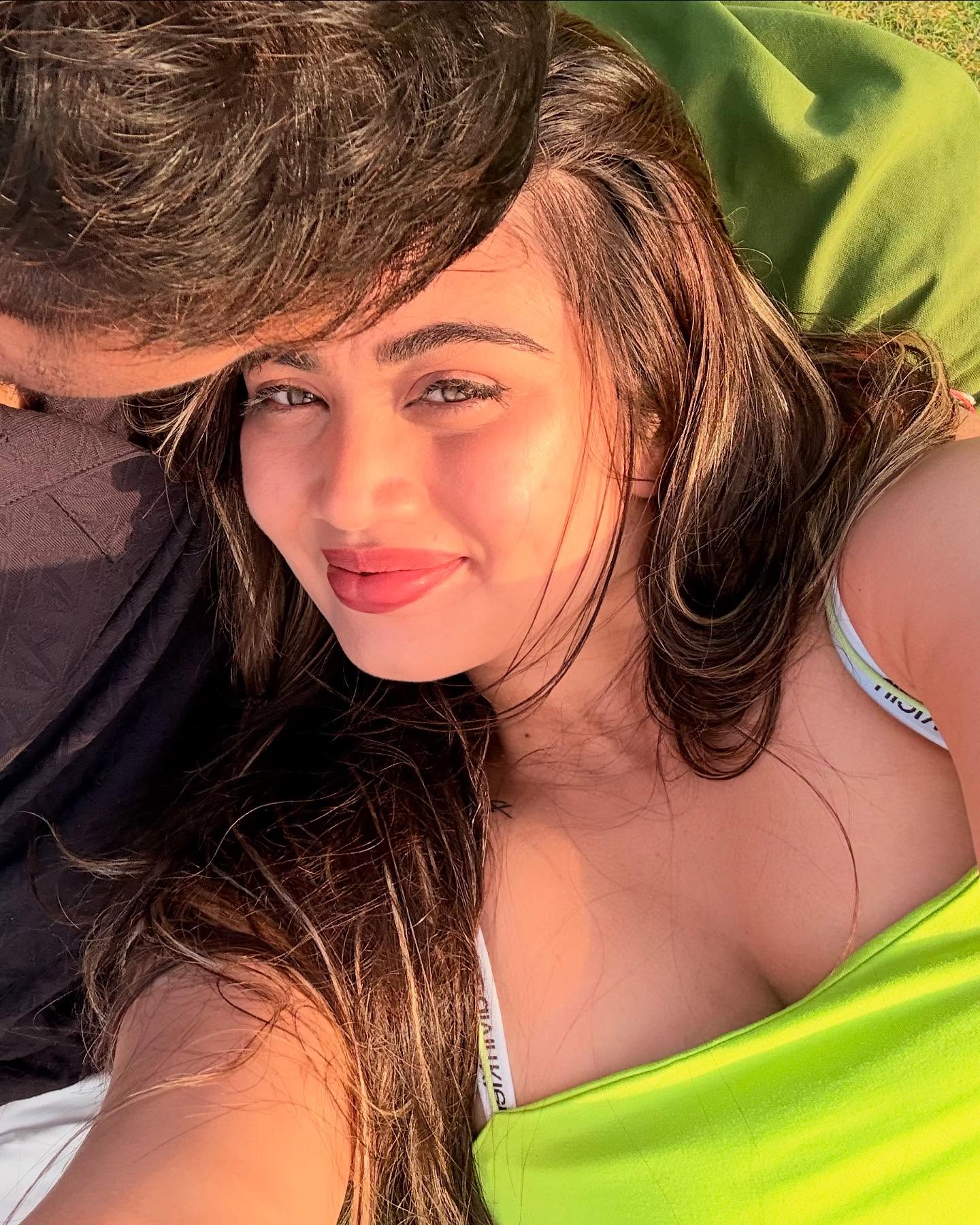 Maheesh Theekshana’s Intimate Getaway Sparks Warm Reactions