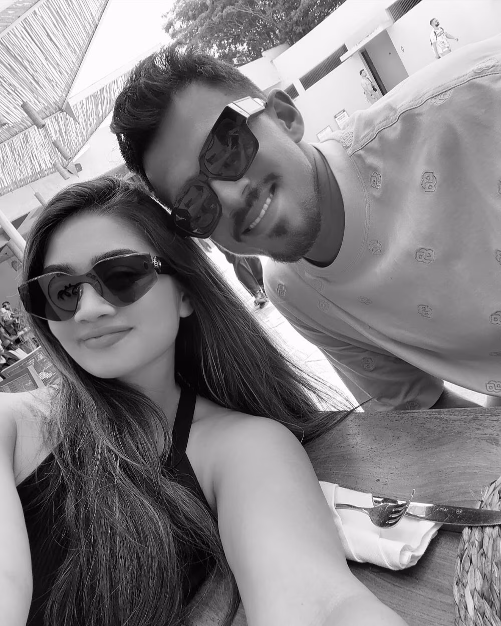 Maheesh Theekshana’s Intimate Getaway Sparks Warm Reactions