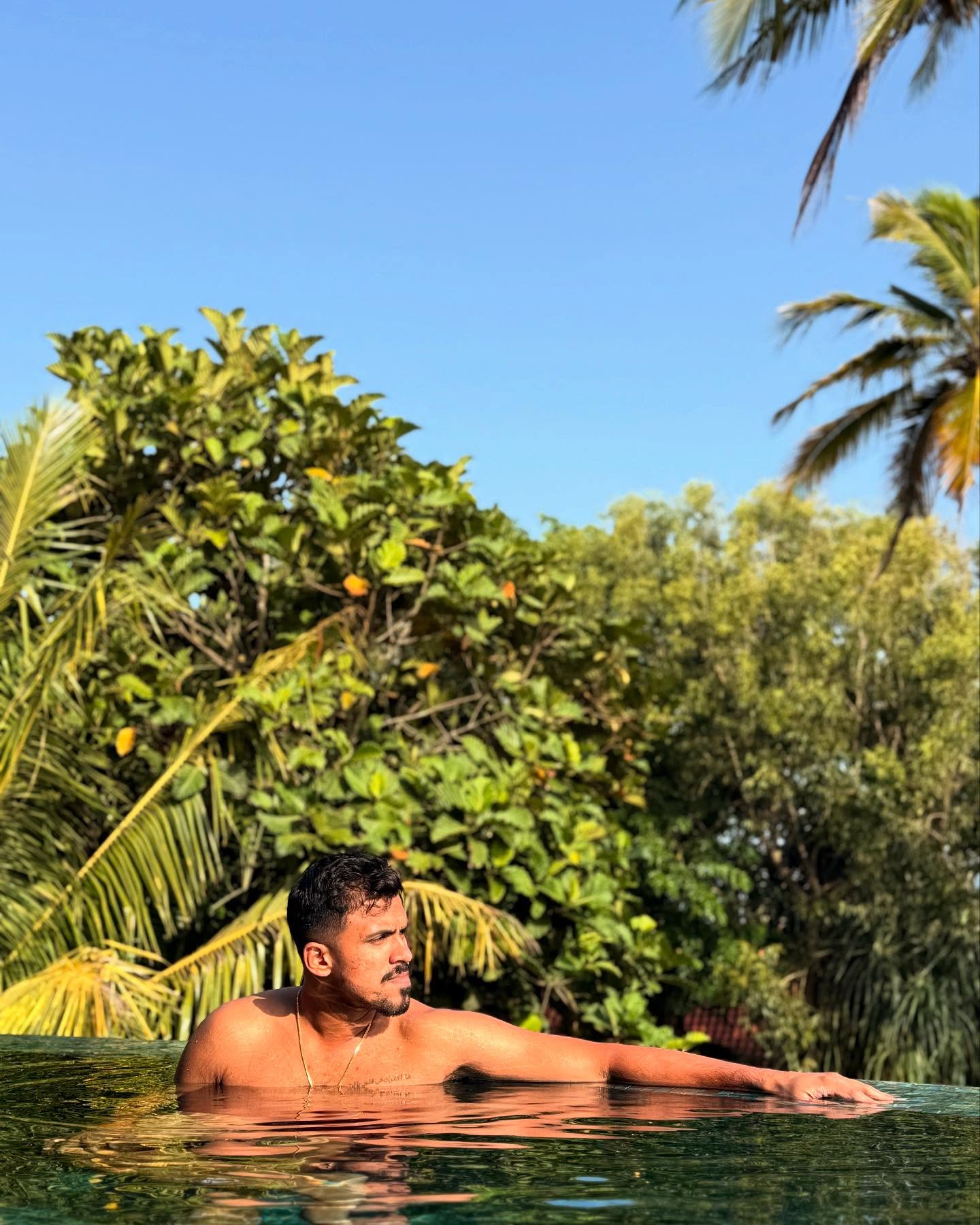 Maheesh Theekshana’s Intimate Getaway Sparks Warm Reactions